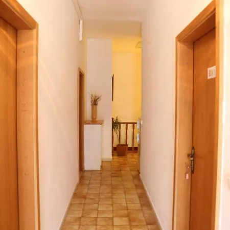 Casa de hóspedes Coosy Katarina 3*