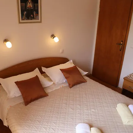 Casa de hóspedes Coosy Katarina 3*