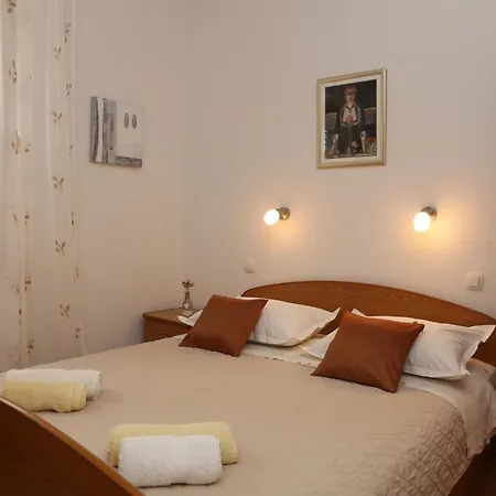 Guest house Coosy Rooms Katarina