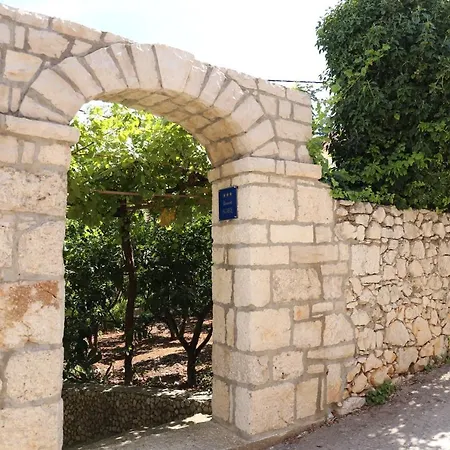 Coosy Rooms Katarina Guest house Lumbarda