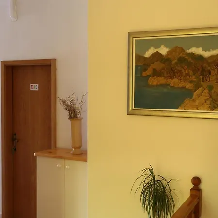 Coosy Rooms Katarina Guest house 3*